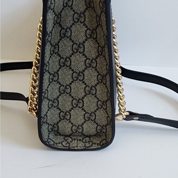 Gucci Supreme Small Padlock Purse - Picture 10 of 12